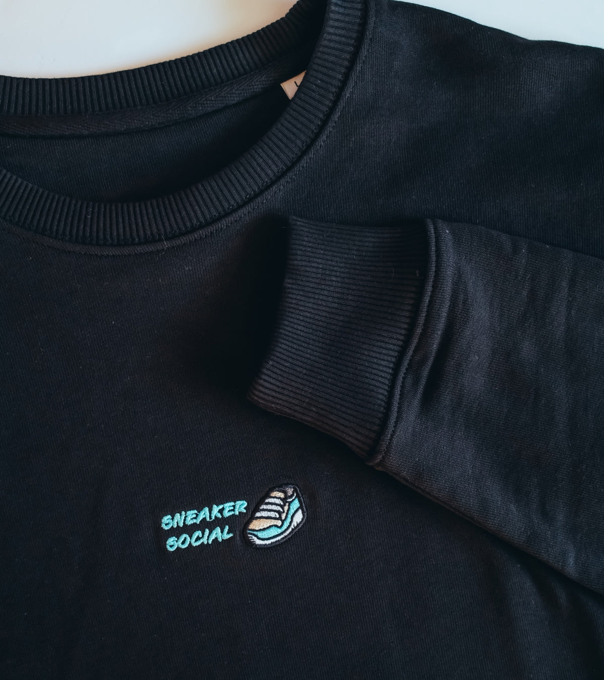 Shop the Sneaker Social Heavyweight Boxy Sweatshirt. Premium 400GSM organic cotton streetwear born in Northampton. Started Off A Dream, now a reality. UK shipping.